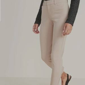 Old Navy Mid Rise Tan Pixie Pants NWT Size 2